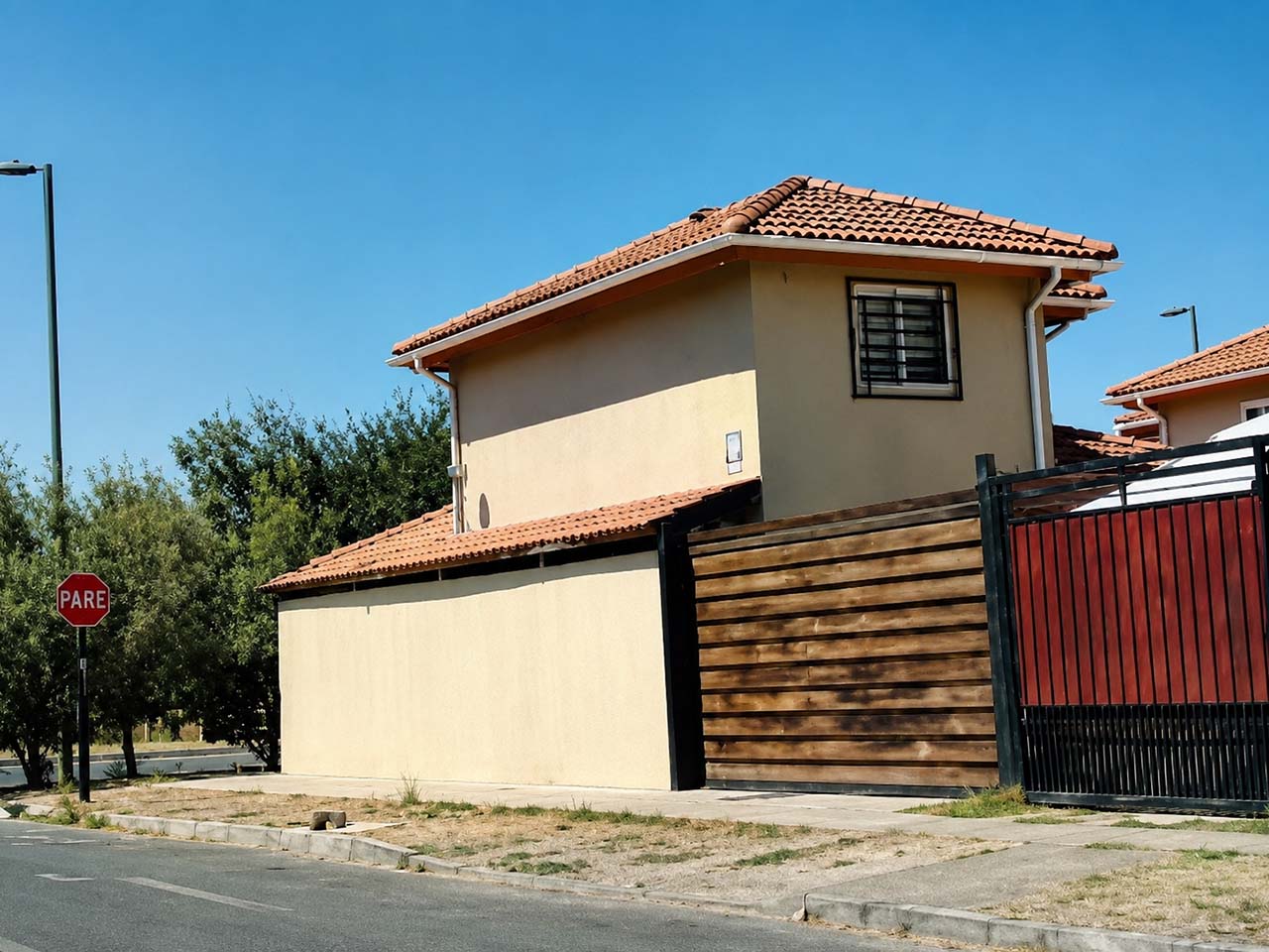 Av. Fernández Albano 2247 - Imagen 1