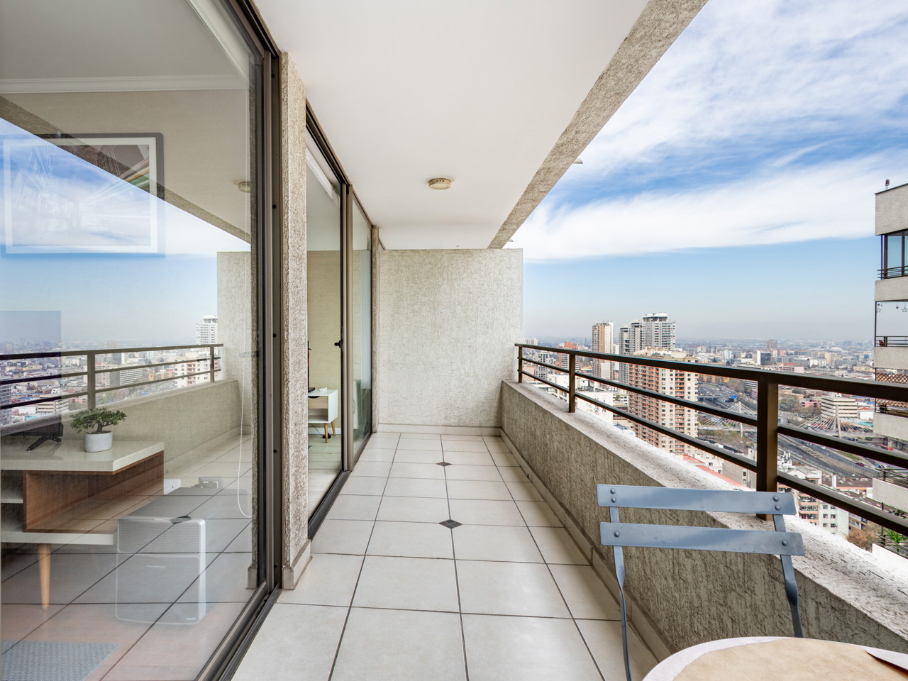 Departamento Santo Domingo 1450, Depto. 2701