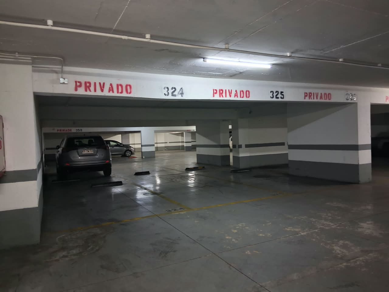 Estacionamiento Los Militares 5620, Estacionamiento 325