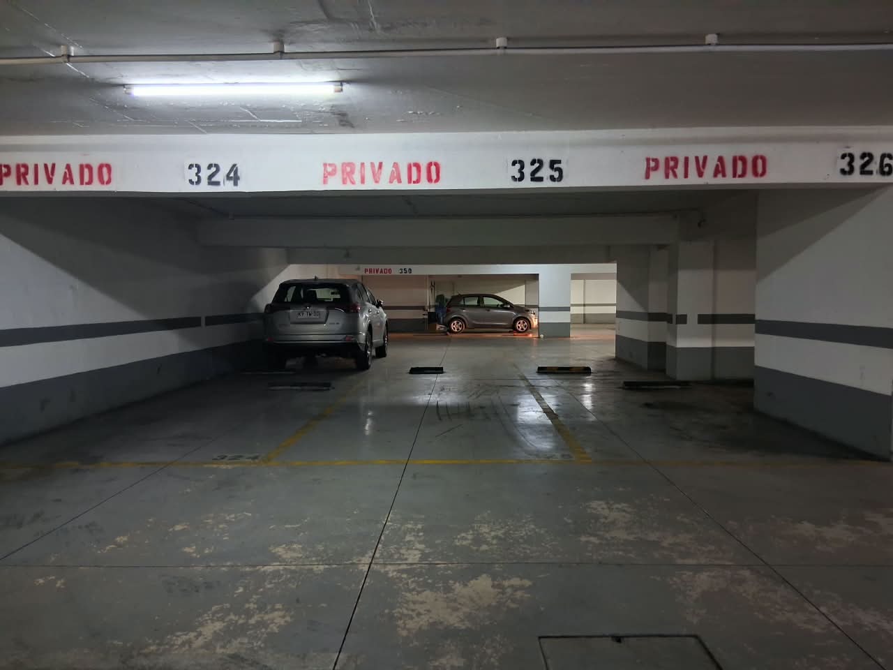 Estacionamiento Los Militares 5620, Estacionamiento 325