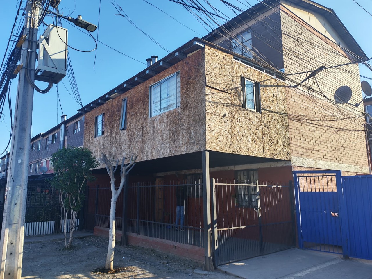 Los Adobes 2118, Depto. 31