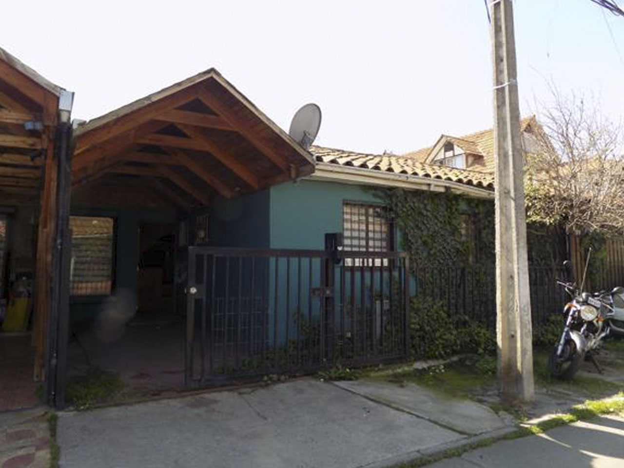 Casa Pasaje Aralias Tres 156