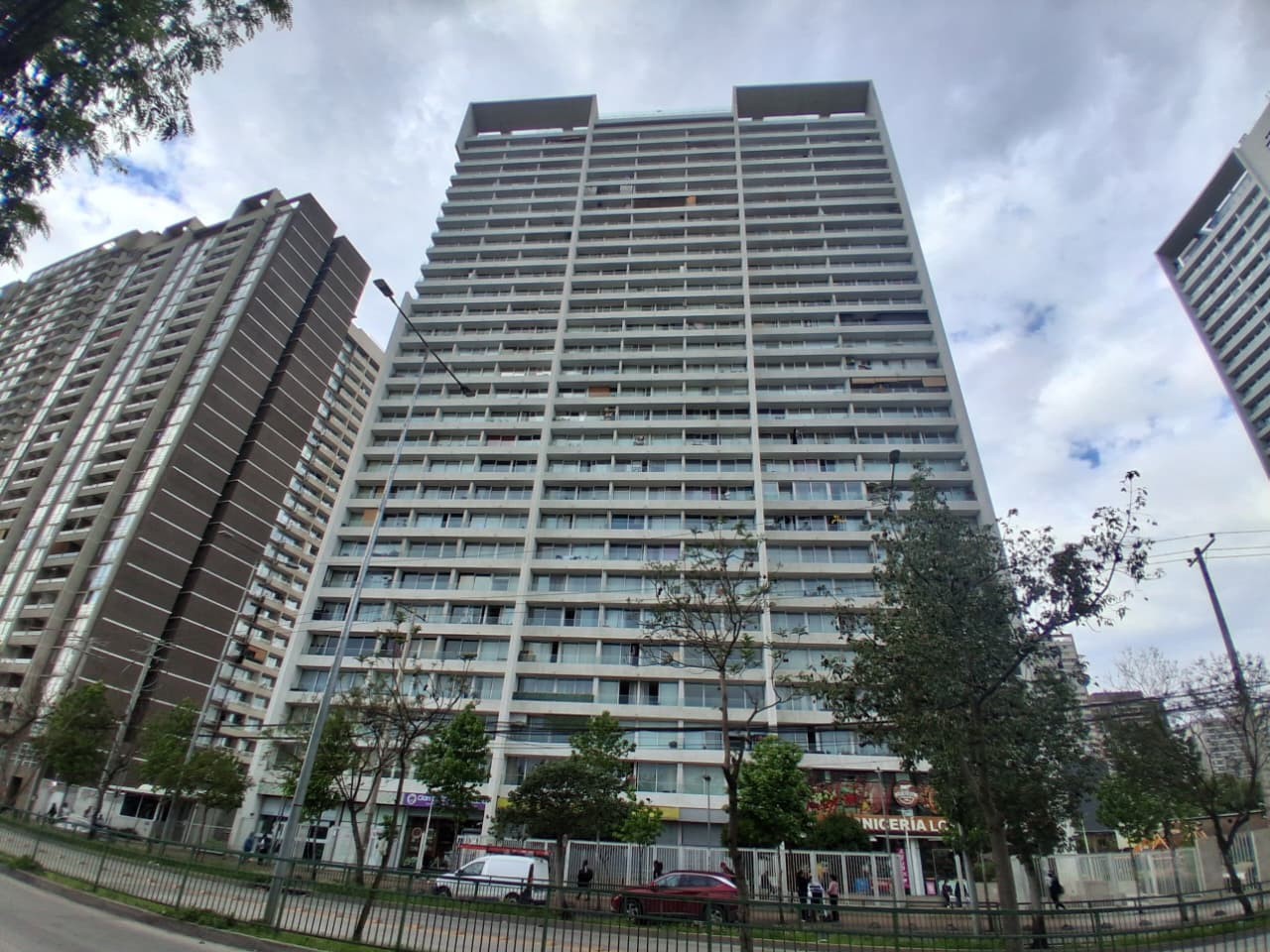 Departamento Av. María Rozas Velásquez 45, Depto. 2604