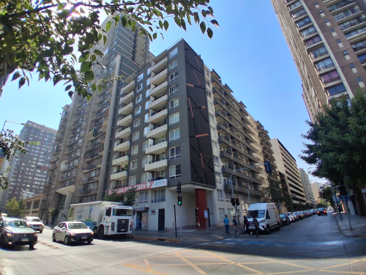 Carmen 590, Depto. 206