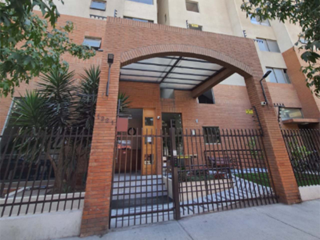 Milán 1221, Depto. 902