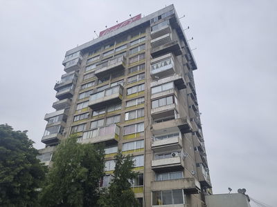 Uno Sur 1637, Depto. 14-B