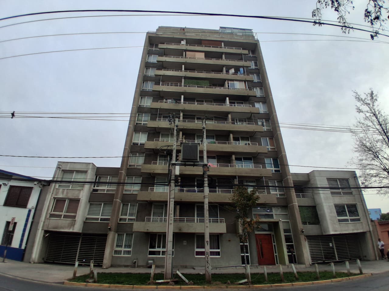 Cordova y Figueroa 1144, Depto. 215