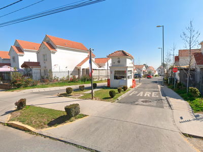 Av. Canal de La Luz 3690, Casa 14