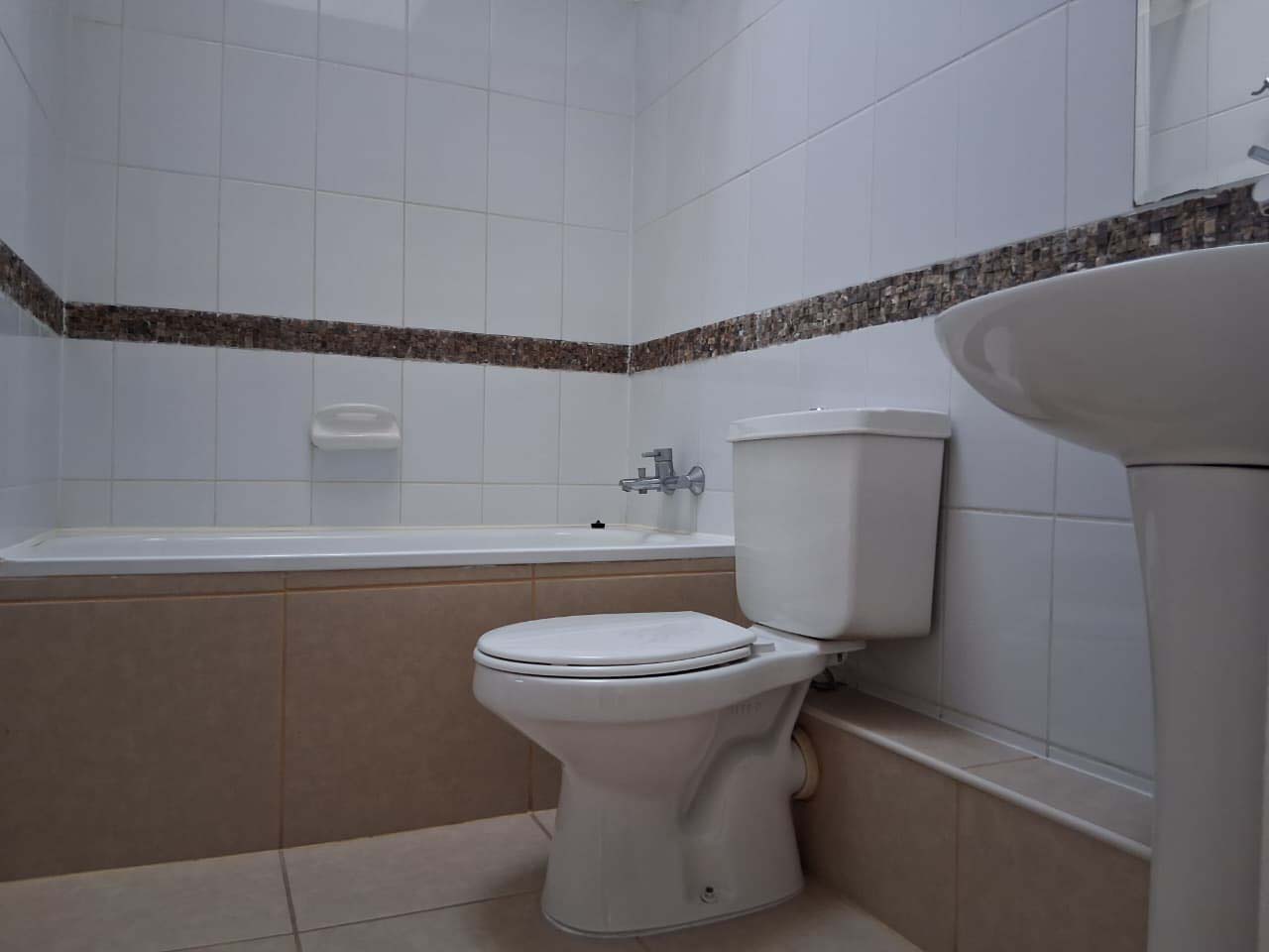 Av. Canal de La Luz 3690, Casa 14 - Imagen 9