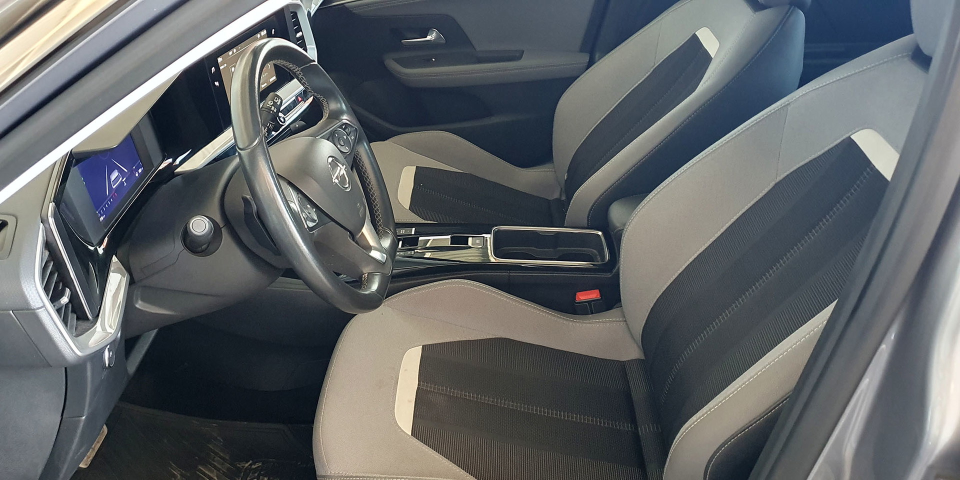 OPEL MOKKA 1.2T AUT - Imagen 22
