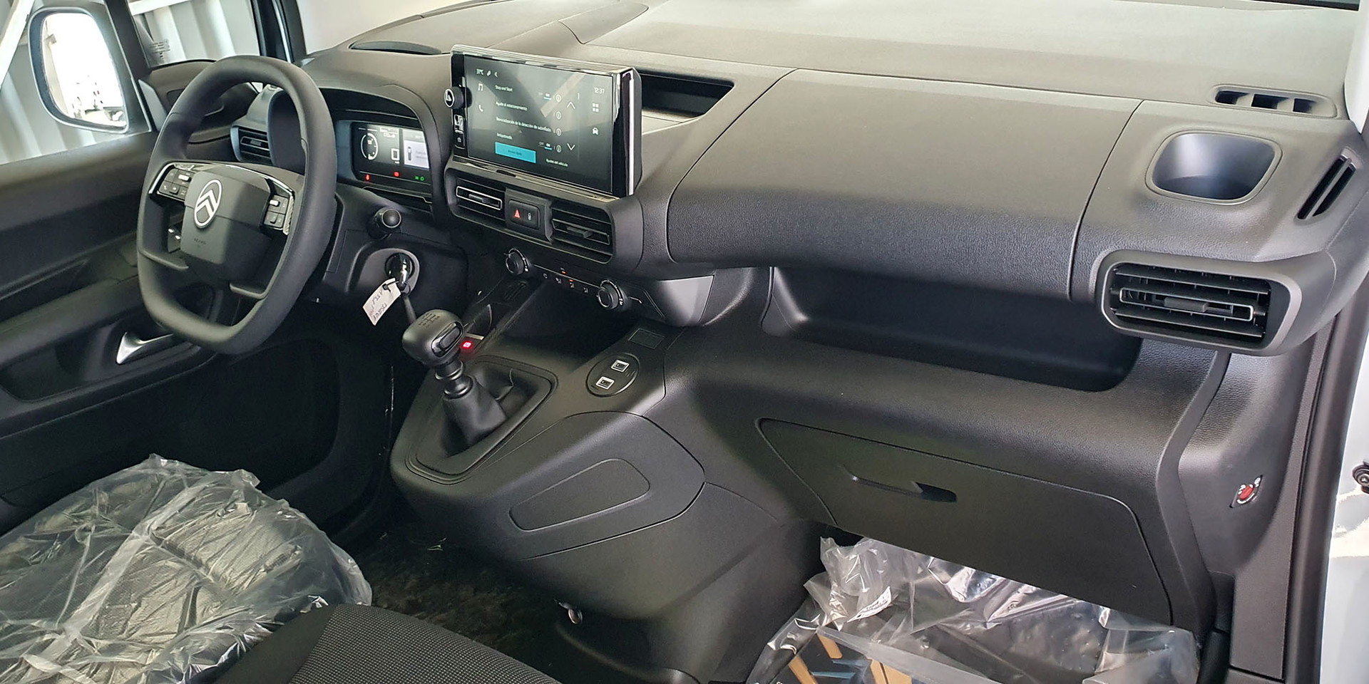 CITROEN BERLINGO MCA M Diesel 100HP MT - Imagen 16