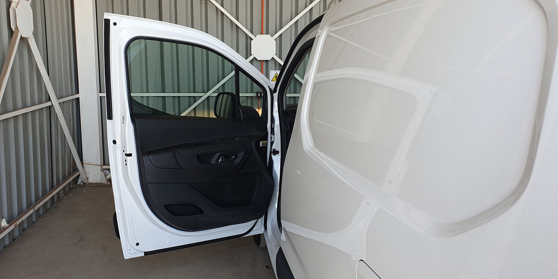 CITROEN BERLINGO MCA M Diesel 100HP MT - Imagen 19