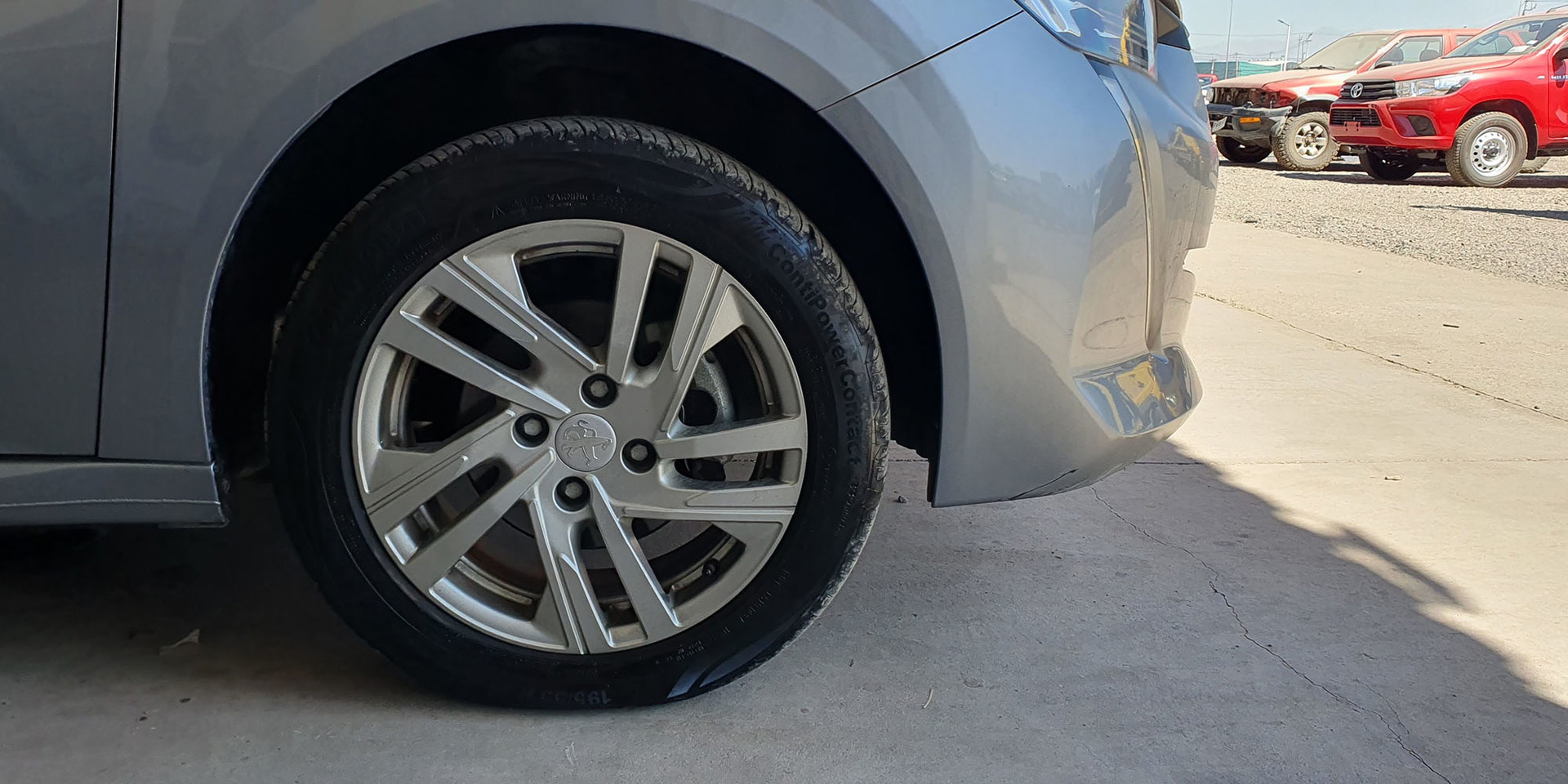 PEUGEOT 208 75 MT 1.2 - Imagen 14