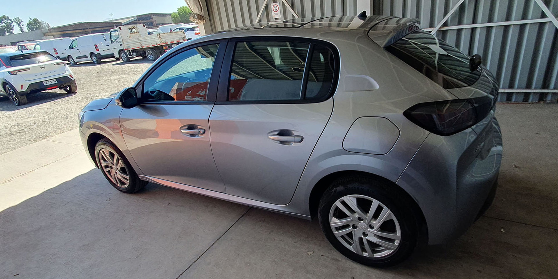 PEUGEOT 208 75 MT 1.2 - Imagen 7