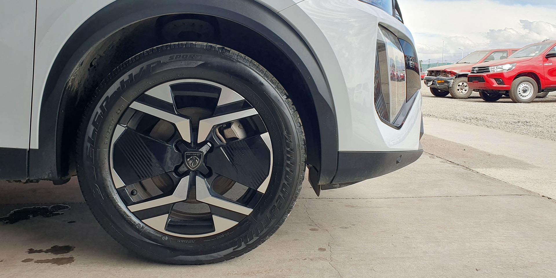 PEUGEOT 2008 BLUE HDI 130 EAT8 1.5 AUT - Imagen 14