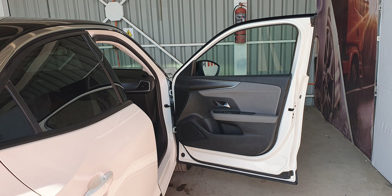 OPEL MOKKA 1.2T AUT - Imagen 25