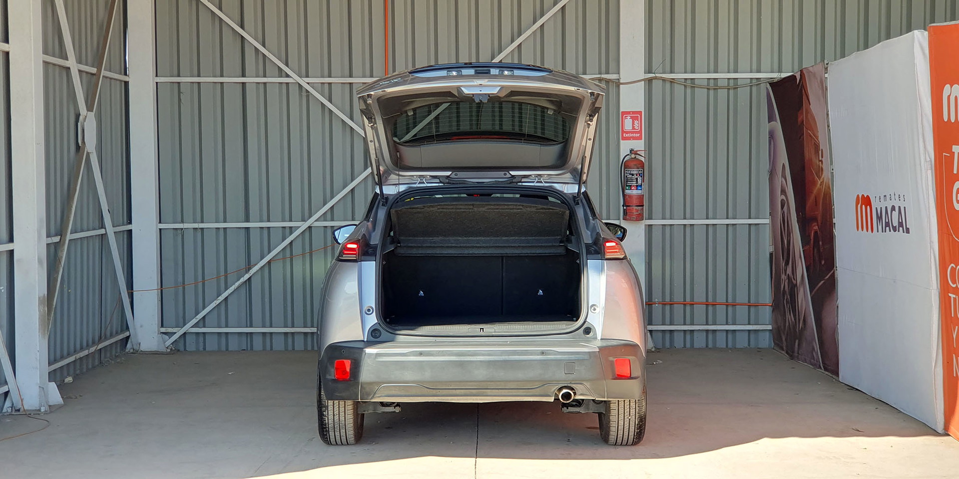 PEUGEOT 2008 BLUE HDI 130 EAT8 1.5 AUT - Imagen 10