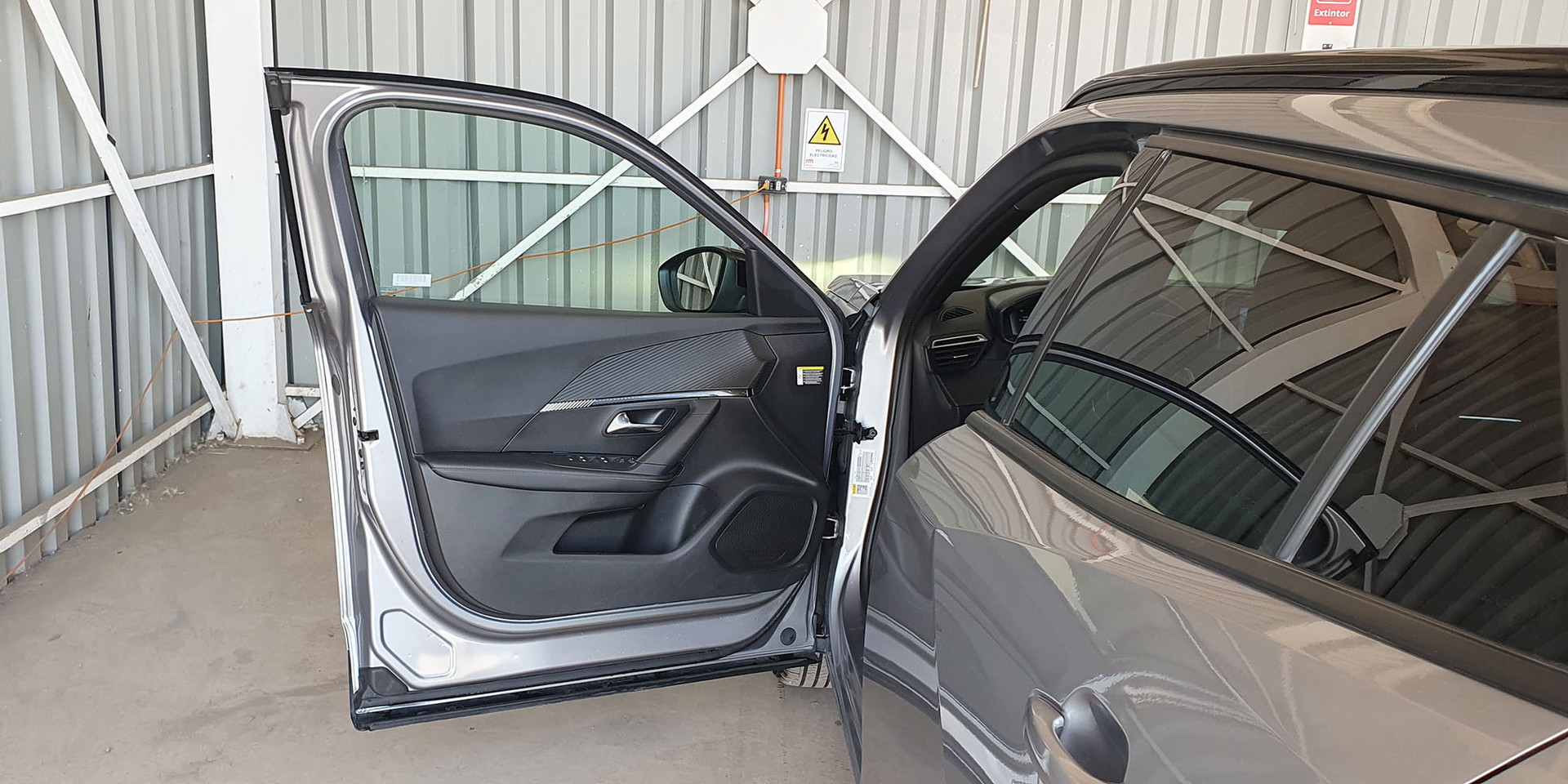 PEUGEOT 2008 BLUE HDI 130 EAT8 1.5 AUT - Imagen 24