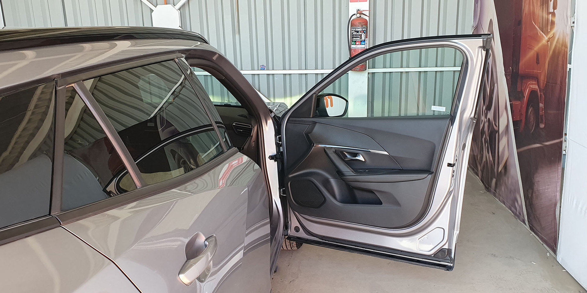 PEUGEOT 2008 BLUE HDI 130 EAT8 1.5 AUT - Imagen 25
