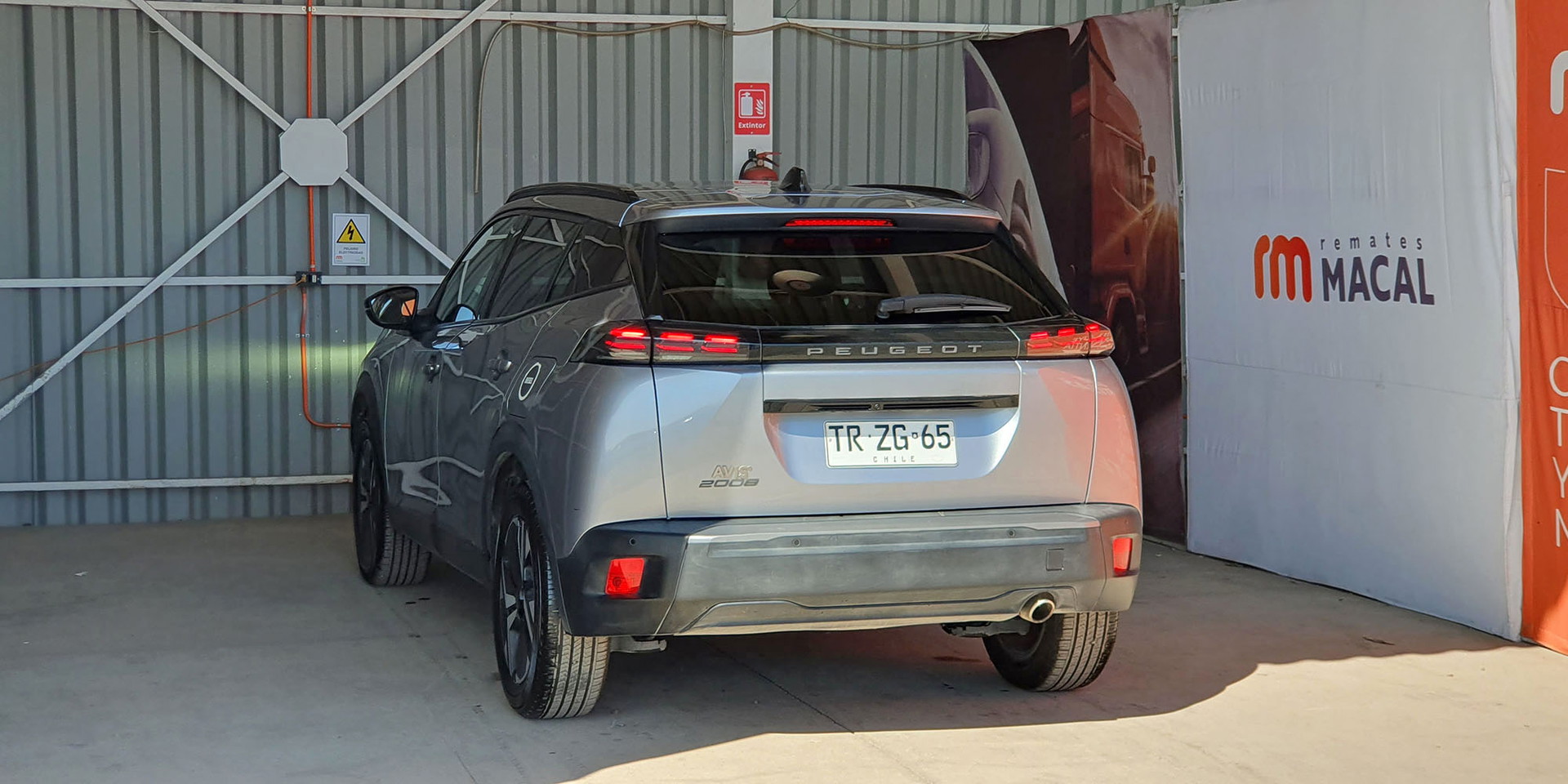 PEUGEOT 2008 BLUE HDI 130 EAT8 1.5 AUT - Imagen 4