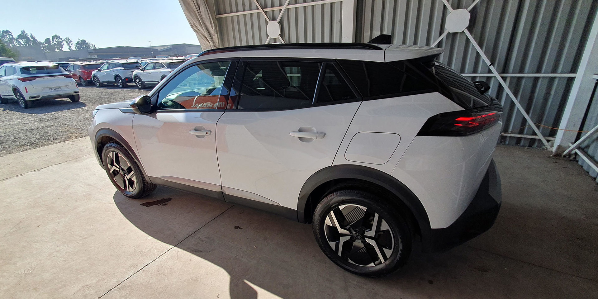 PEUGEOT 2008 BLUE HDI 130 EAT8 1.5 AUT - Imagen 7