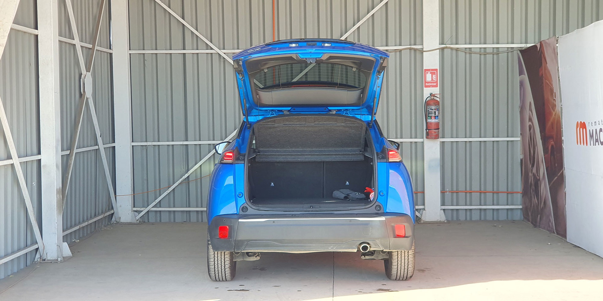 PEUGEOT 2008 BLUE HDI 130 EAT8 1.5 AUT - Imagen 10