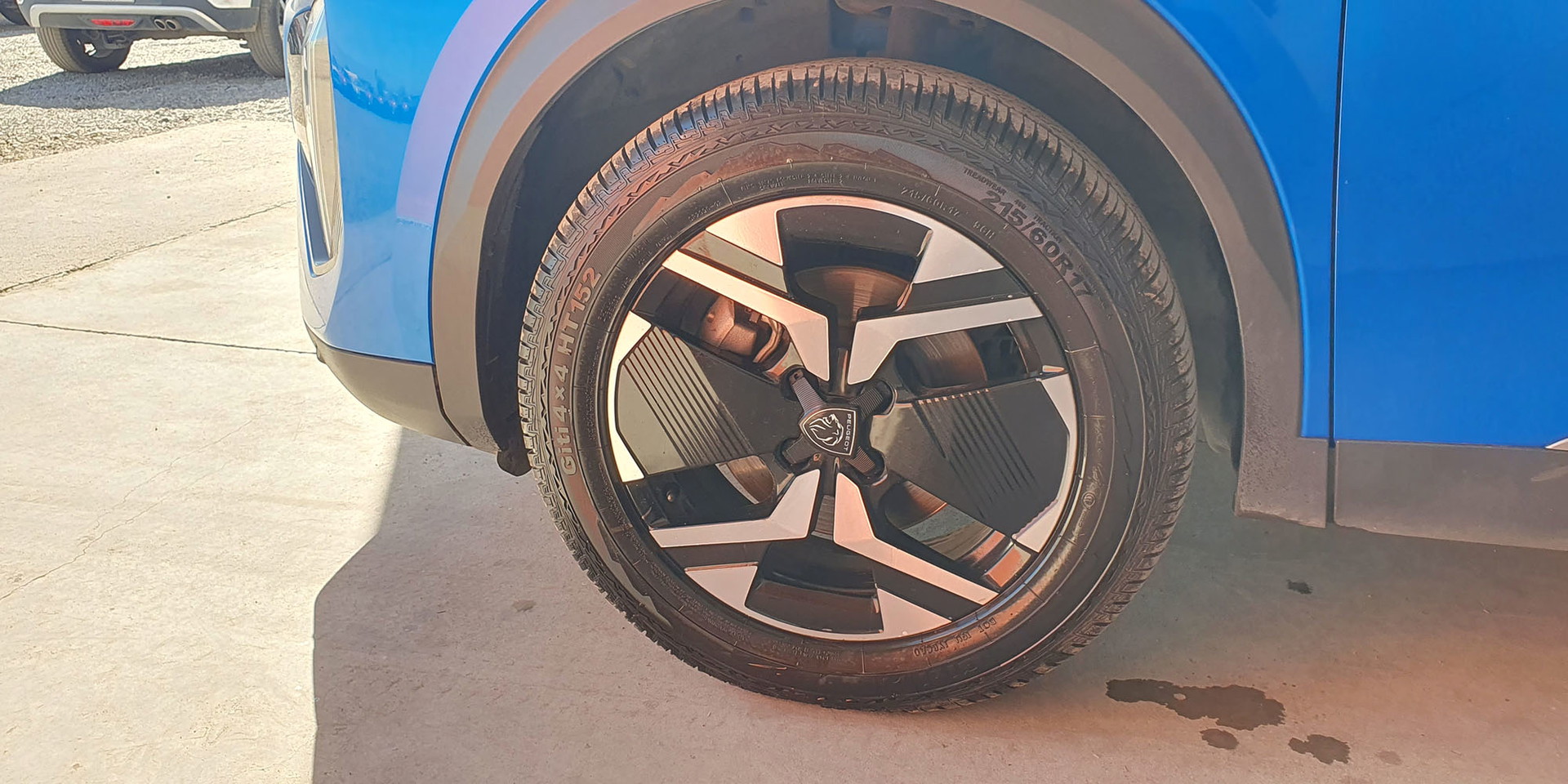 PEUGEOT 2008 BLUE HDI 130 EAT8 1.5 AUT - Imagen 15