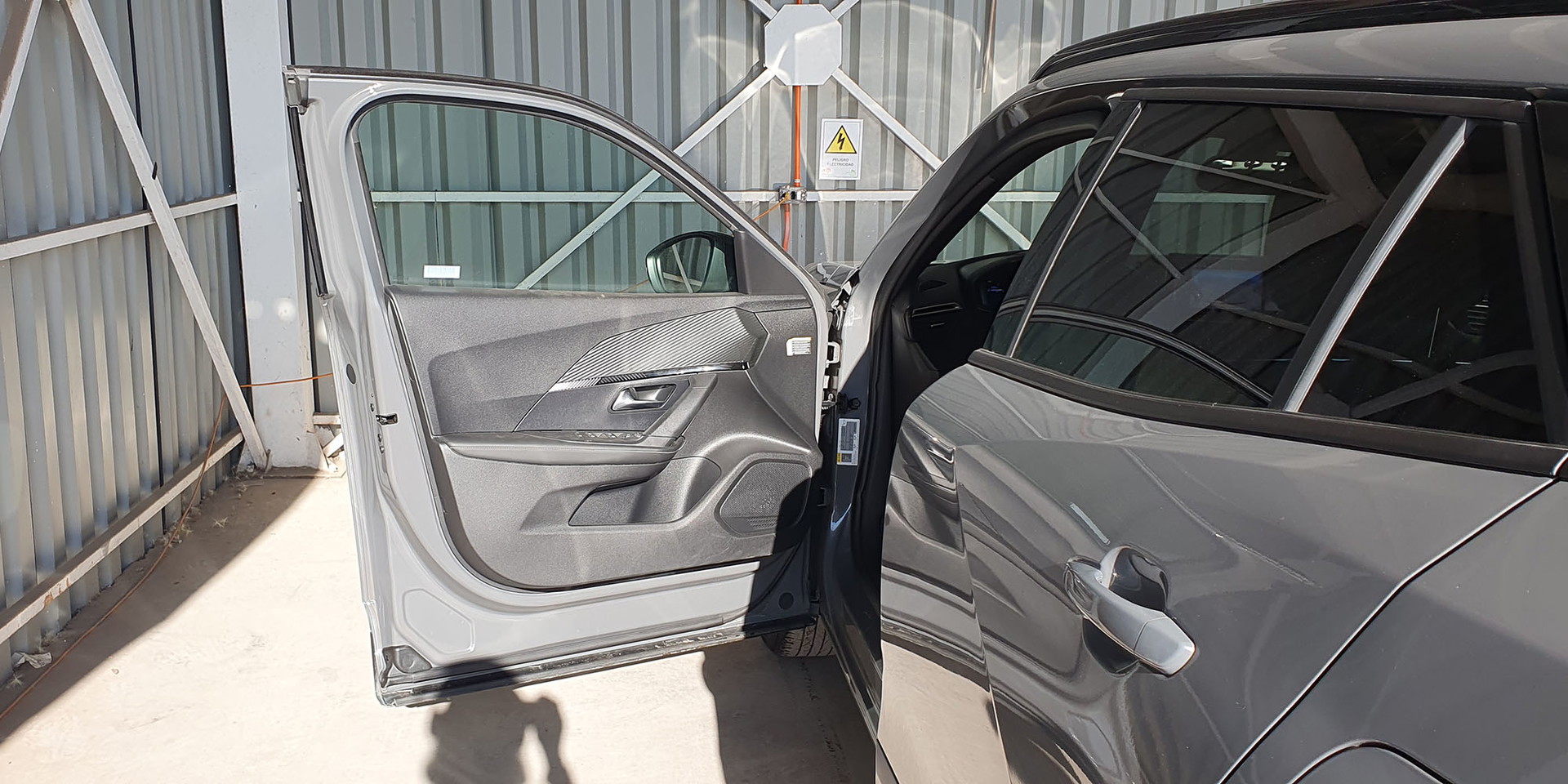 PEUGEOT 2008 BLUE HDI 130 EAT8 1.5 AUT - Imagen 24