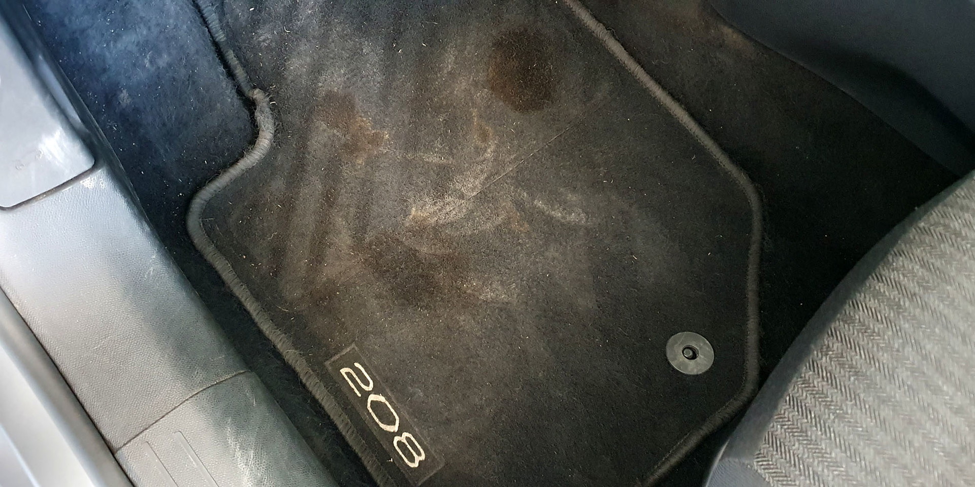 PEUGEOT 208 STYLE 75 1.2 - Imagen 27