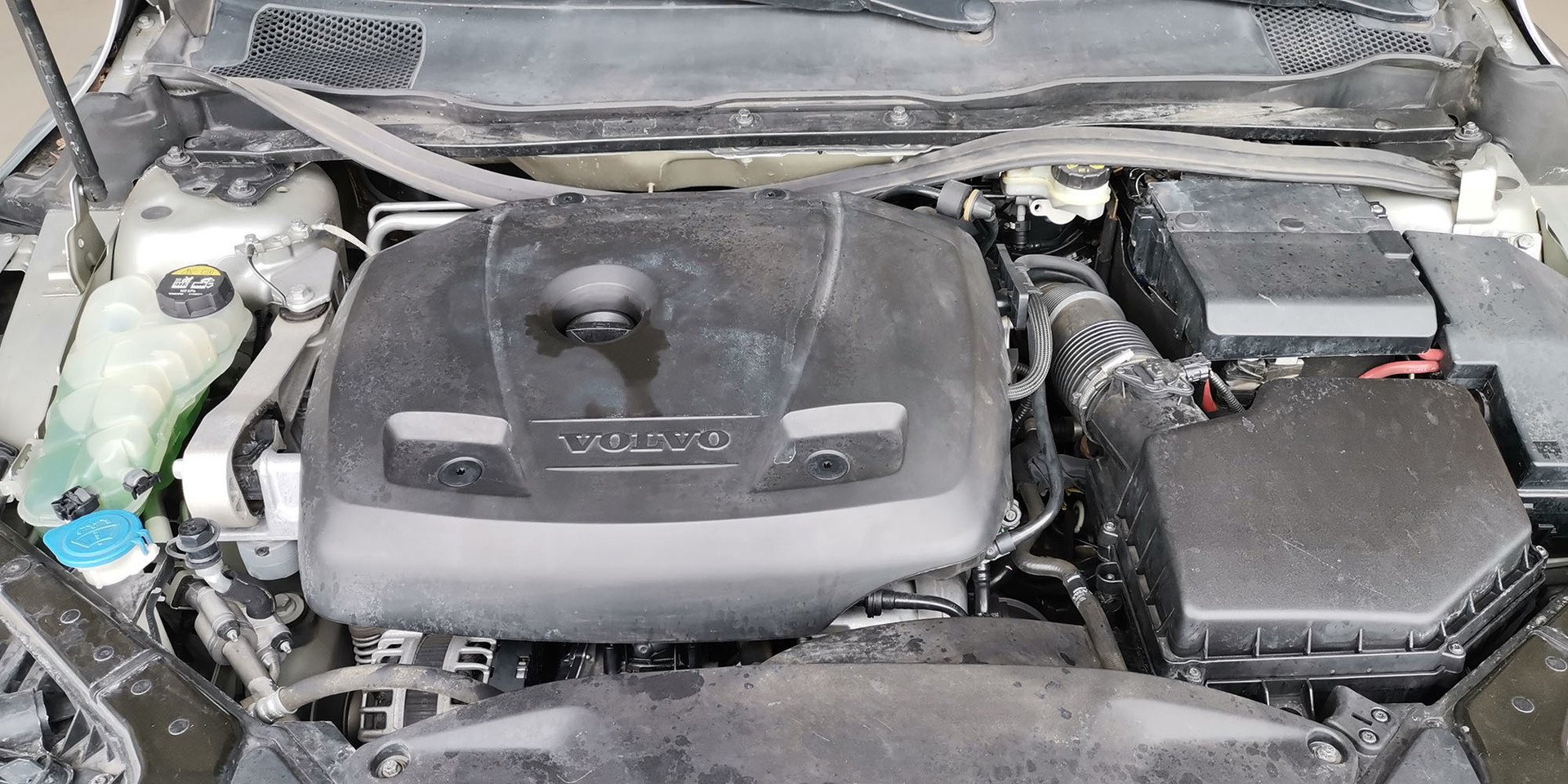 VOLVO V40 T3 2.0 - Imagen 13