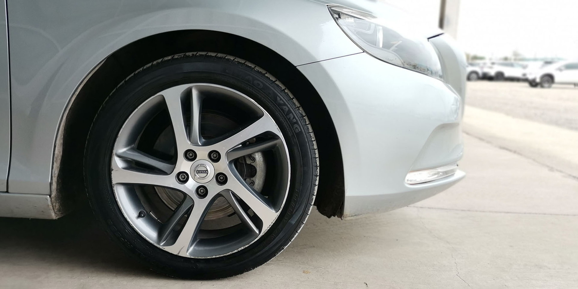 VOLVO V40 T3 2.0 - Imagen 14