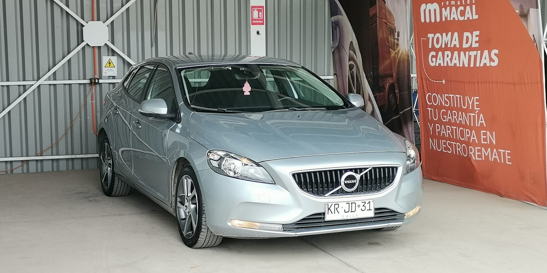 VOLVO V40 T3 2.0 - Imagen 2