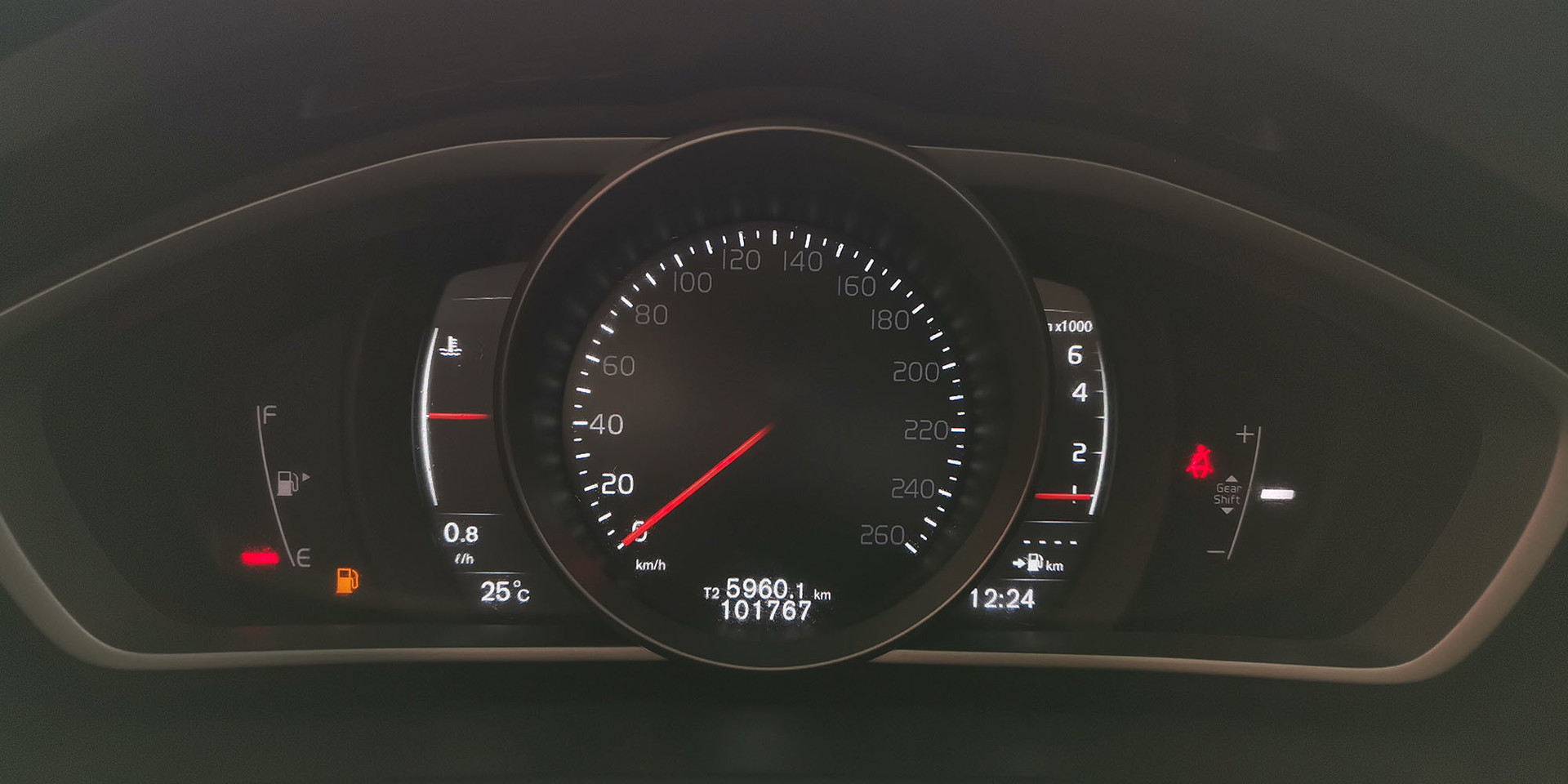 VOLVO V40 T3 2.0 - Imagen 21