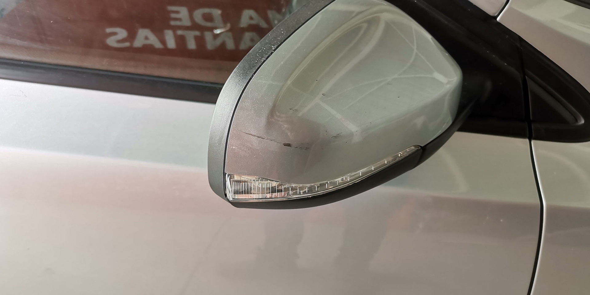 VOLVO V40 T3 2.0 - Imagen 30