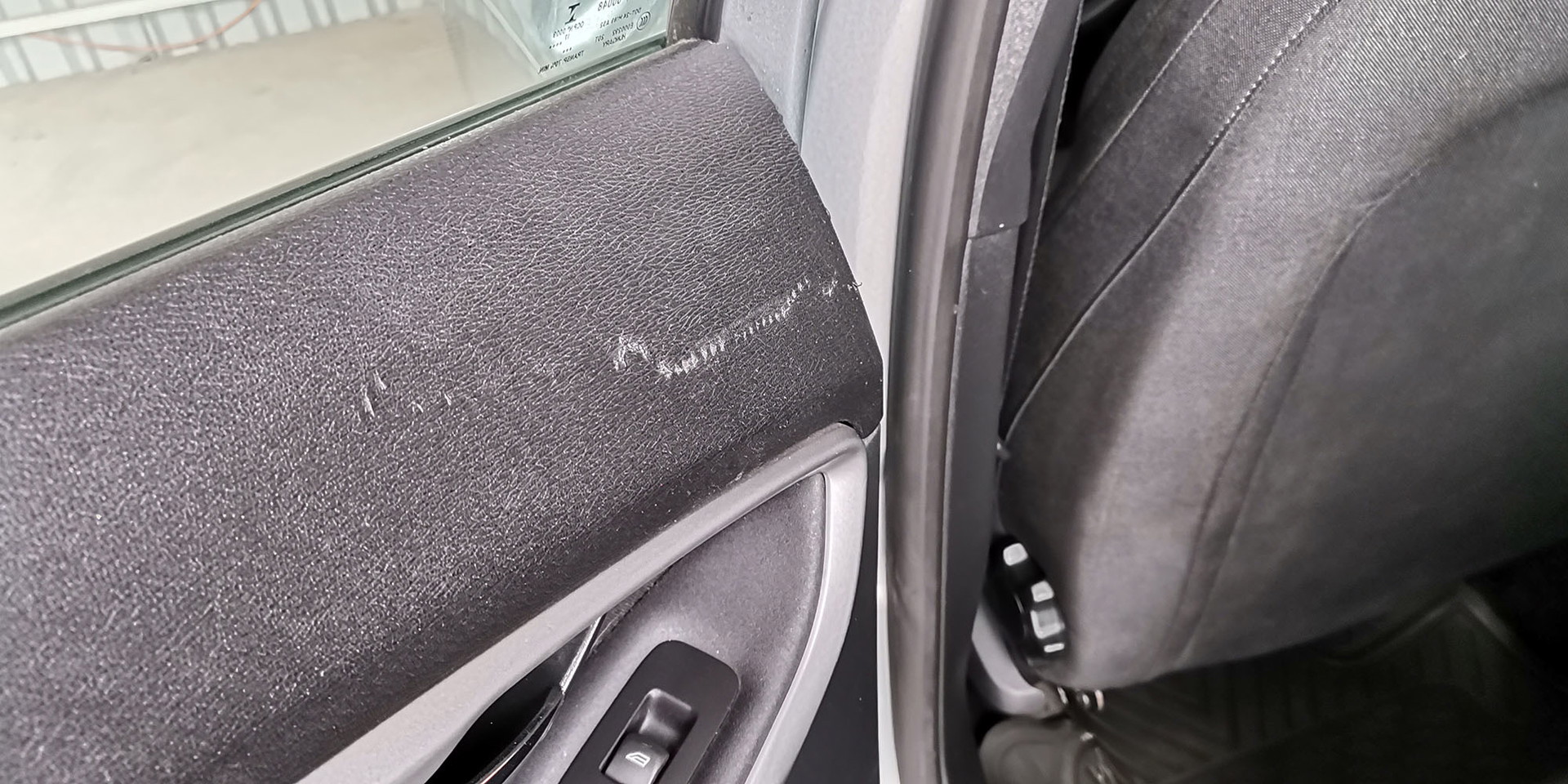 VOLVO V40 T3 2.0 - Imagen 39