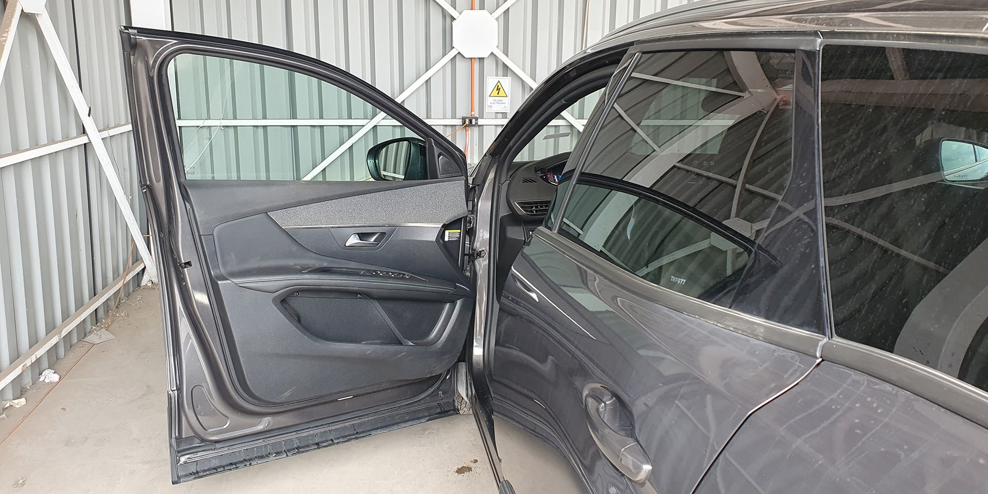 PEUGEOT 3008 BLUE HDI 130 EAT8 1.5 AUT - Imagen 24