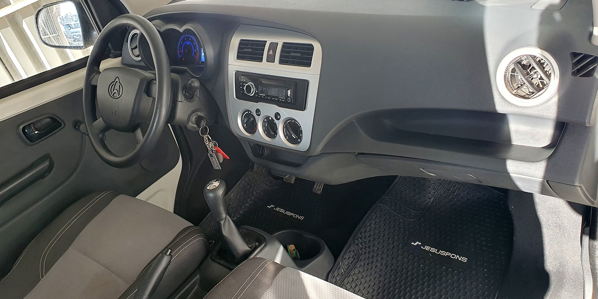 CHANGAN M201 - Imagen 18