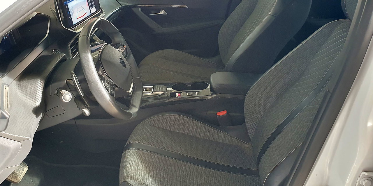 PEUGEOT 2008 BLUE HDI 130 EAT8 1.5 AUT - Imagen 22