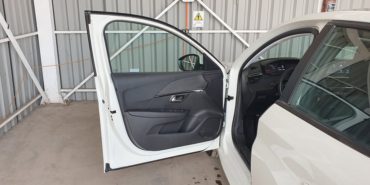 PEUGEOT 208 PURETECH 75 MT 1.2 - Imagen 25