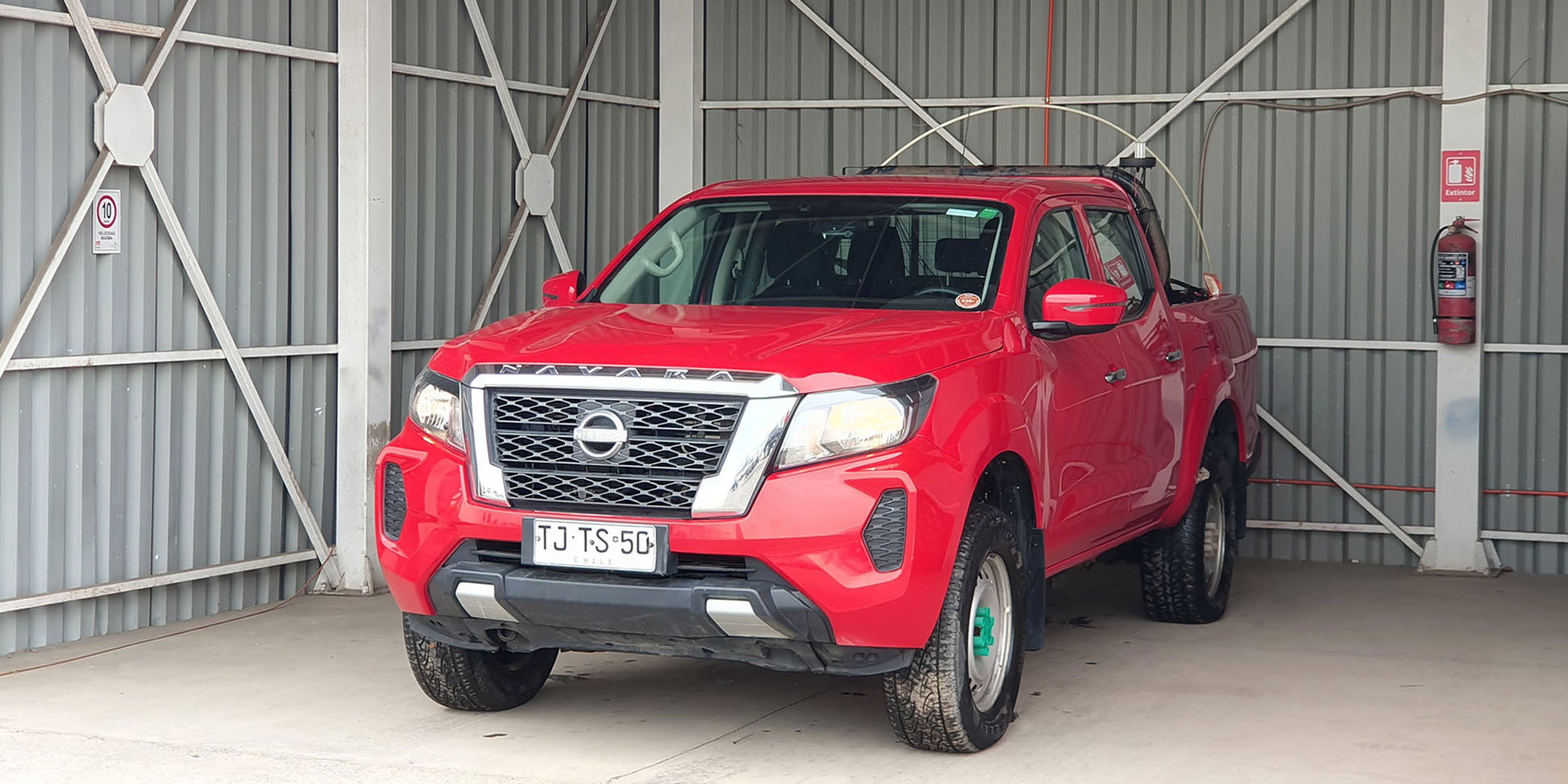 NISSAN NAVARA DC 4X4 2.3 - Imagen 1