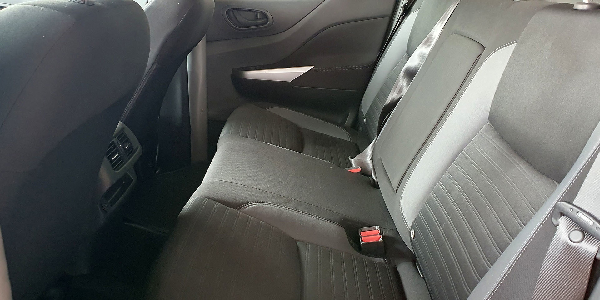 NISSAN NAVARA DC 4X4 2.3 - Imagen 23