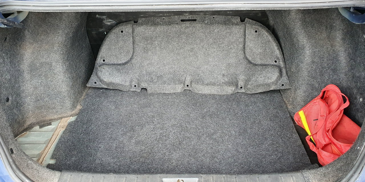 NISSAN VERSA MT 1.6 - Imagen 11