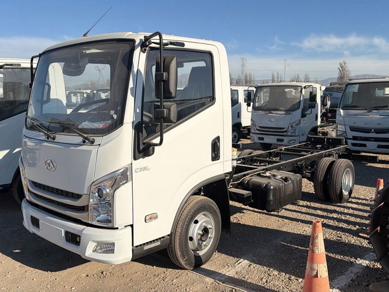 MAXUS C35 - Imagen 1
