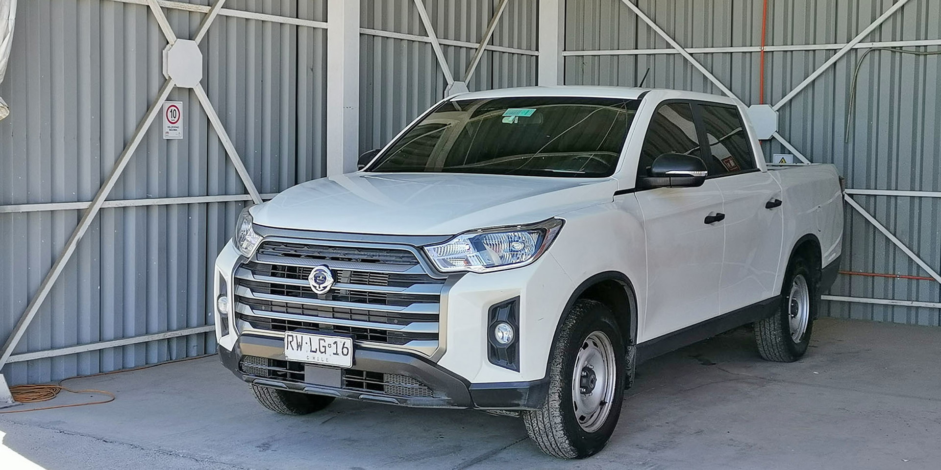 SSANGYONG MUSSO GRAND 2.2 - Imagen 1