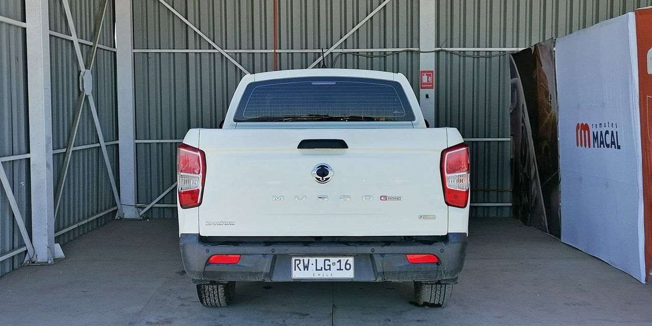SSANGYONG MUSSO - Imagen 8