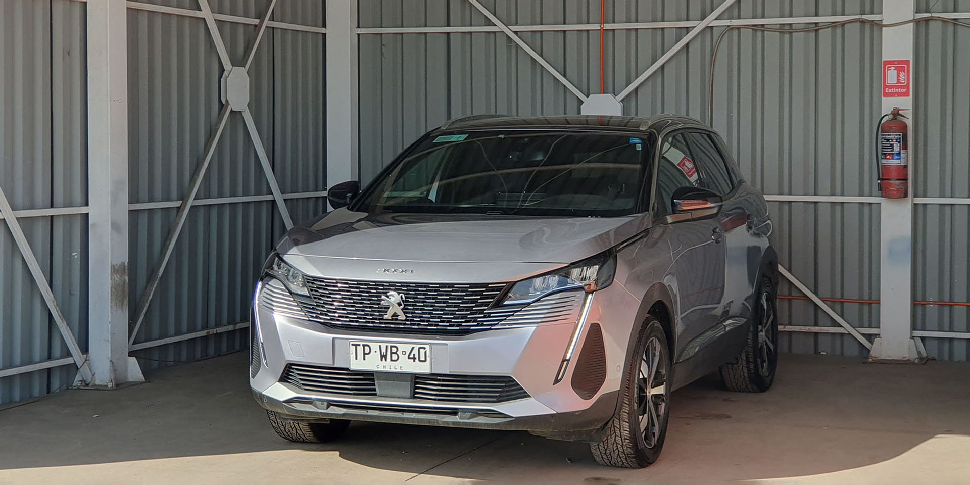 PEUGEOT 3008 - Imagen 1