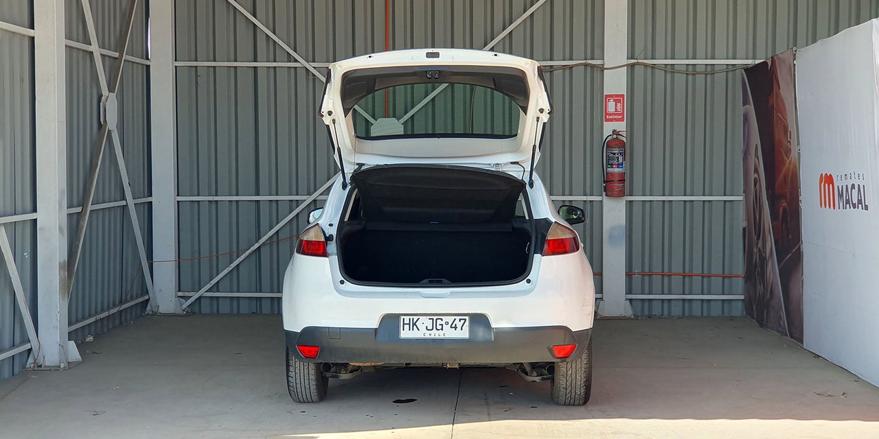 RENAULT MEGANE III - Imagen 10