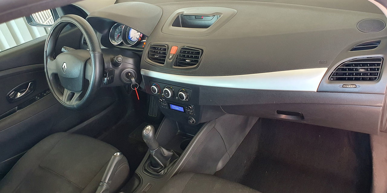 RENAULT MEGANE III - Imagen 19