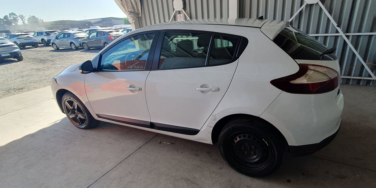 RENAULT MEGANE III - Imagen 7