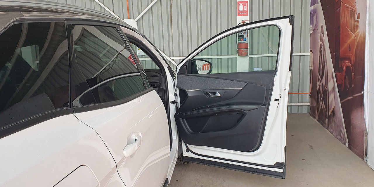 PEUGEOT 3008 - Imagen 25
